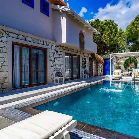Lulu Hotel Cesme