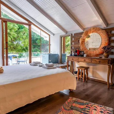 Lulu Hotel